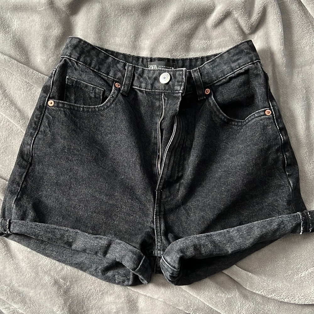 Zara black shorts size 2